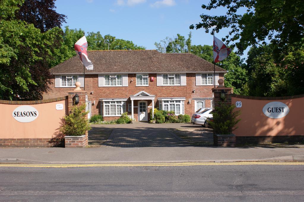 Seasons Gatwick & Parking Horley